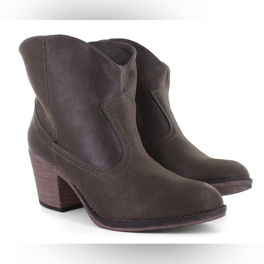 Rocket Dog Soundoff Western Boots - Walnut Brown -Size 6.5M